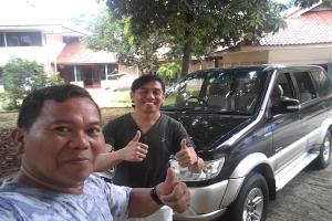 Eko and Krismanto about to leave Jakarta for Santiago de Chile