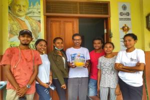 Bro. Zeca and his friends celebrating his birthday