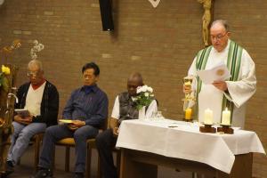 Bro. Nico Coolen led the opening eucharistic celebration