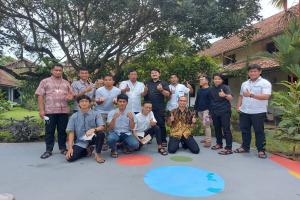 Vocational promotion team and candidates